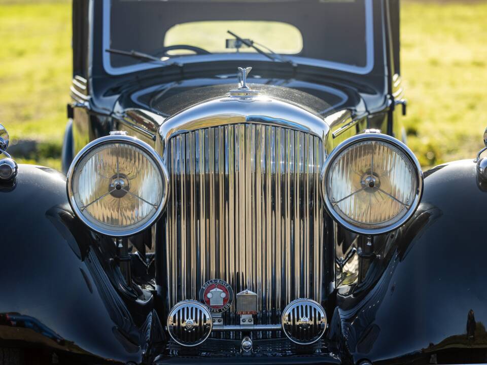Image 25/50 de Bentley 4 1/2 Litre (1938)