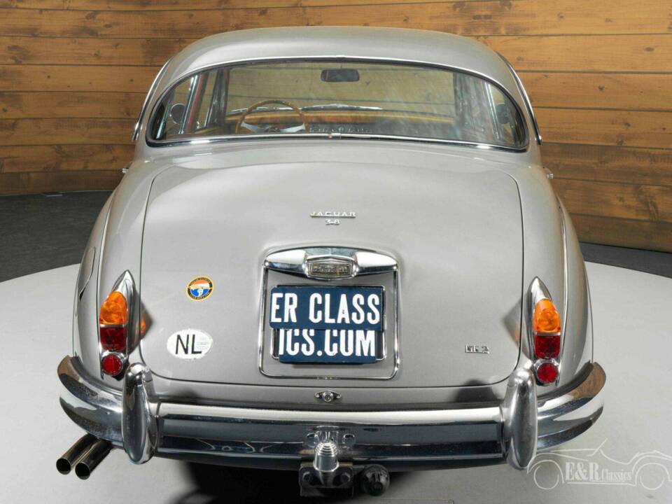 Image 14/19 de Jaguar Mk II 3.8 (1967)