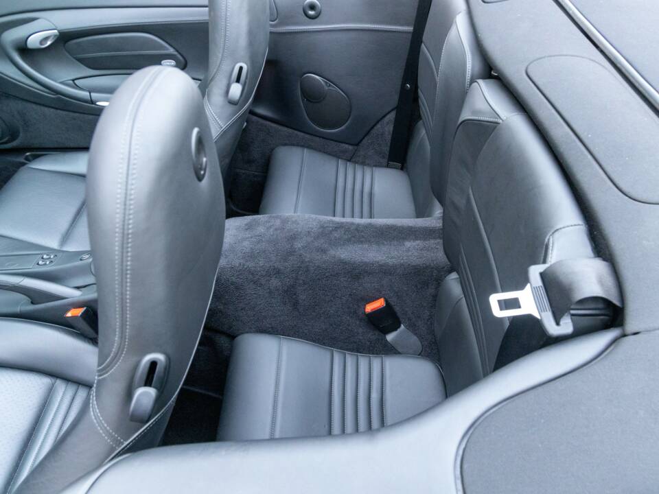 Bild 30/50 von Porsche 911 Carrera 4S (2003)