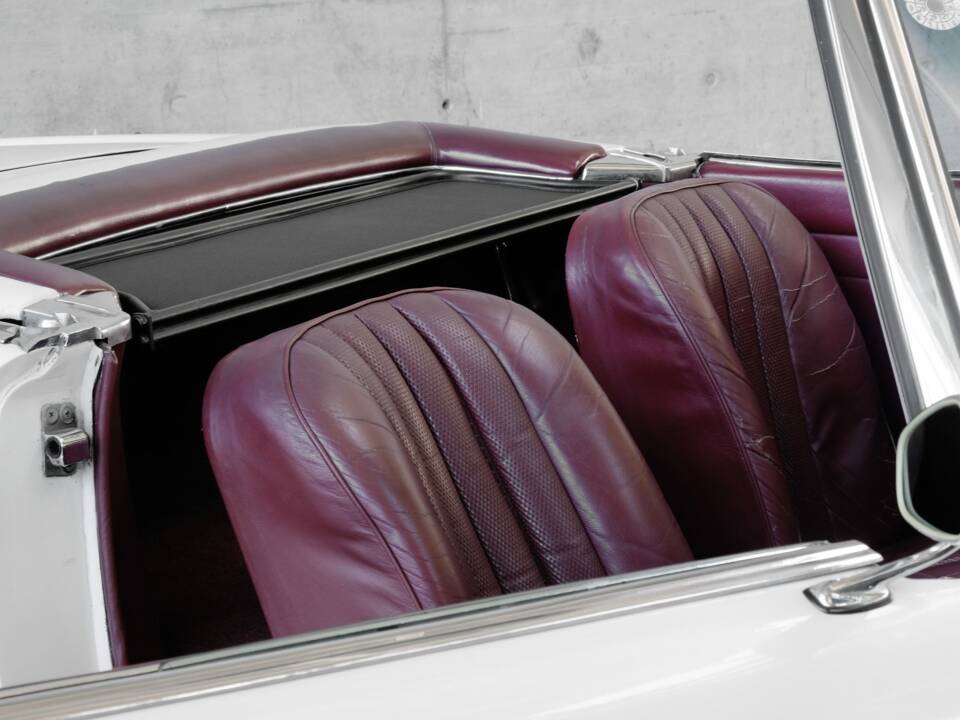 Afbeelding 31/40 van Mercedes-Benz 230 SL (1964)