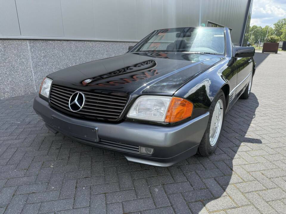 Image 15/50 de Mercedes-Benz 300 SL (1990)