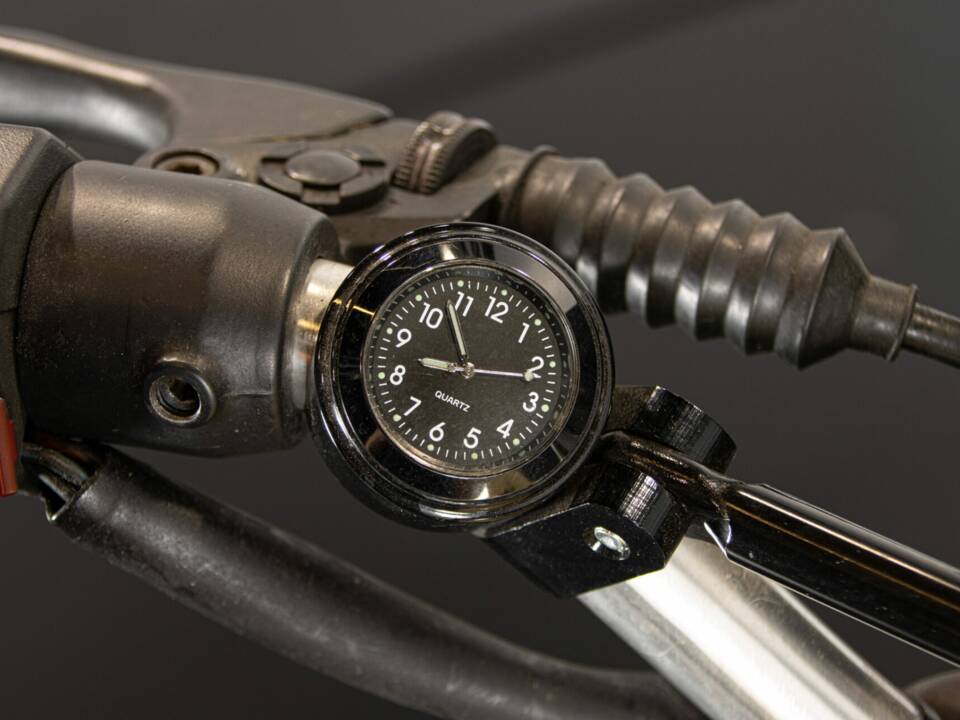 Image 46/50 of Moto Guzzi V 35 Imola II (1983)