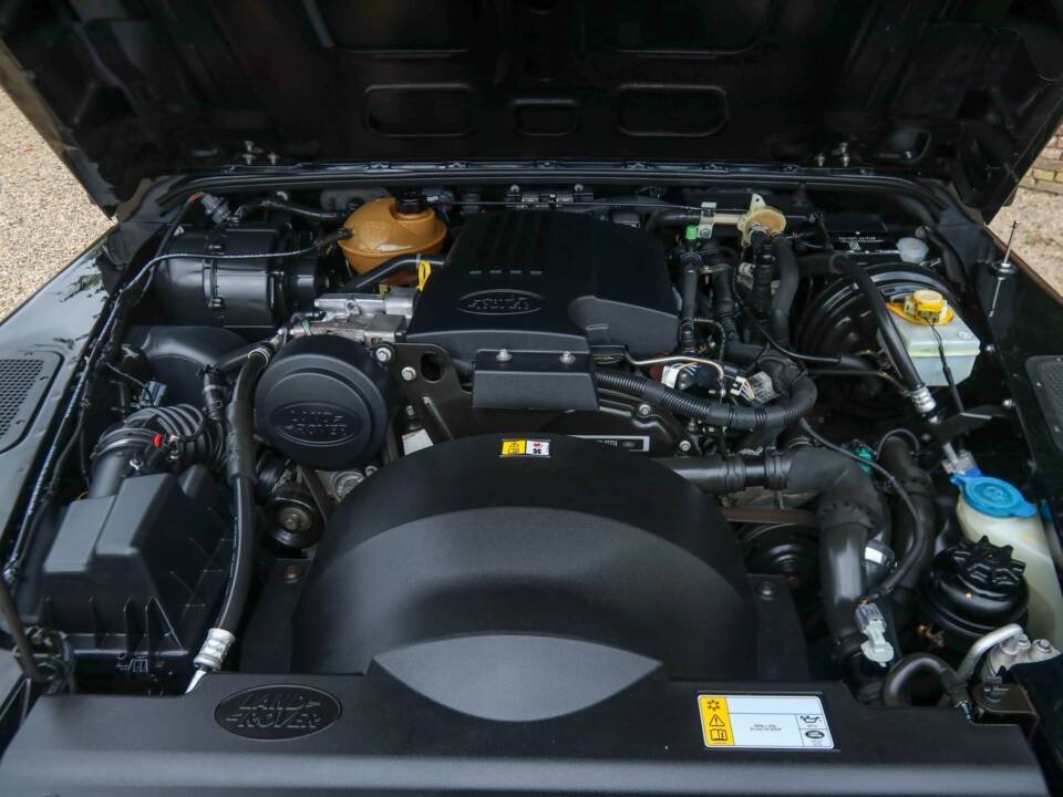 Bild 50/50 von Land Rover Defender 90 (2013)