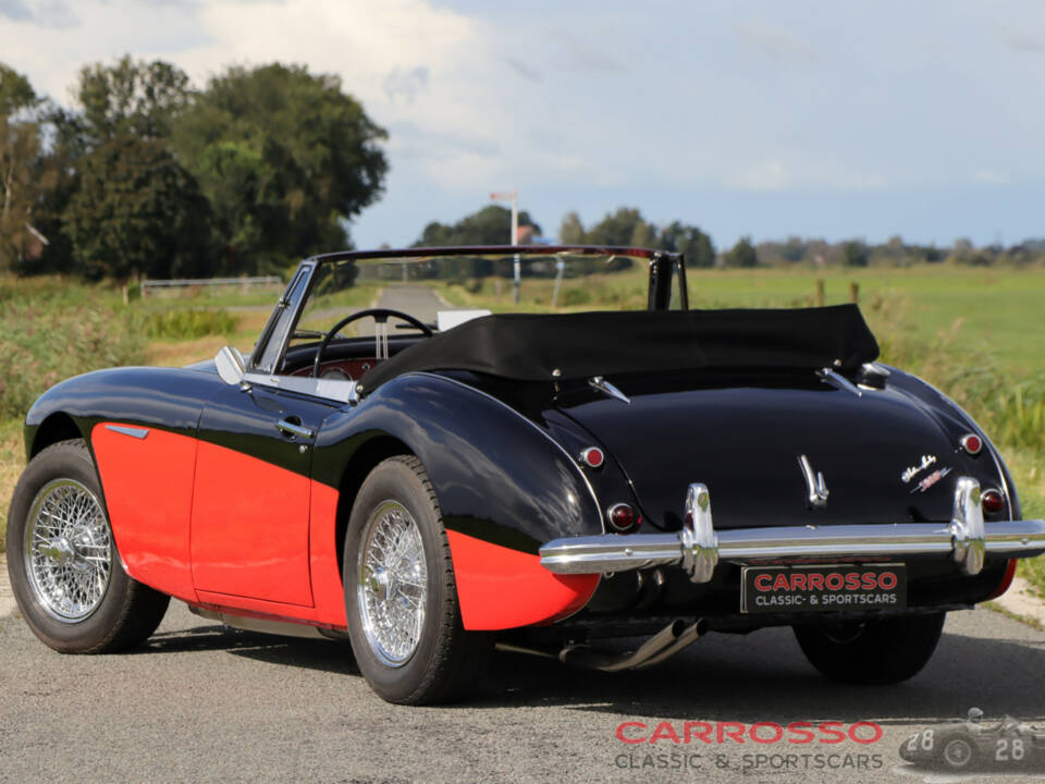 Image 2/43 de Austin-Healey 3000 Mk II (BJ7) (1963)