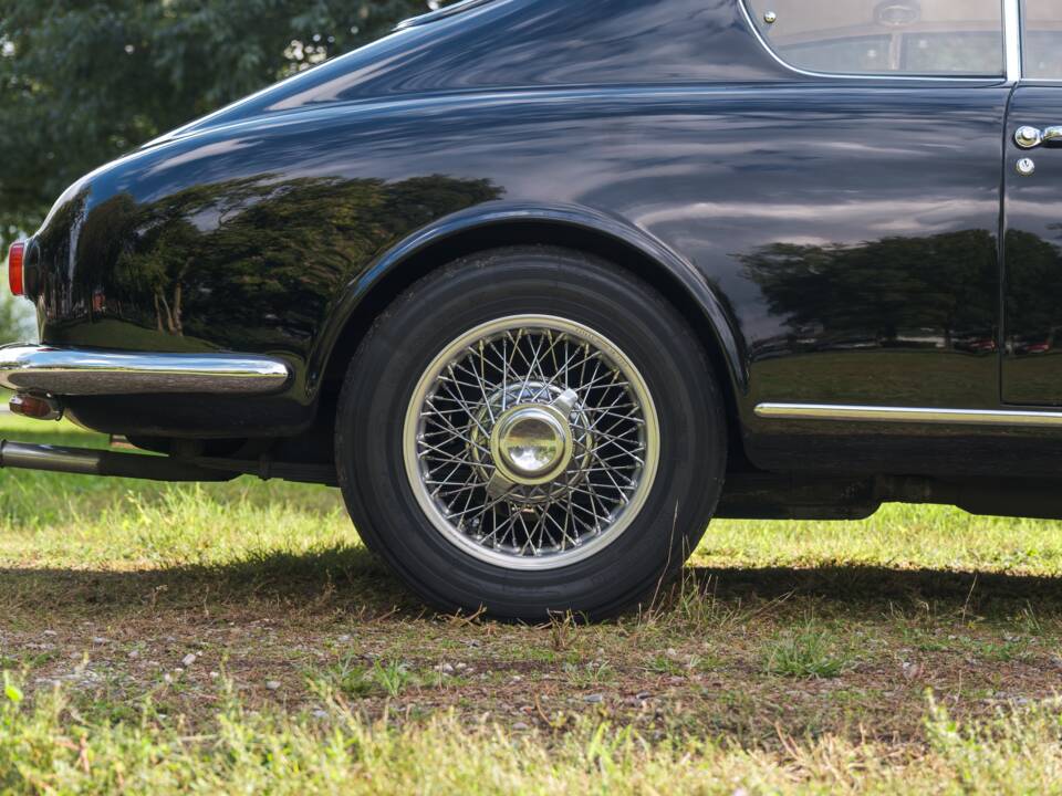 Image 17/97 of Lancia Aurelia B20 GT 2500 (1957)