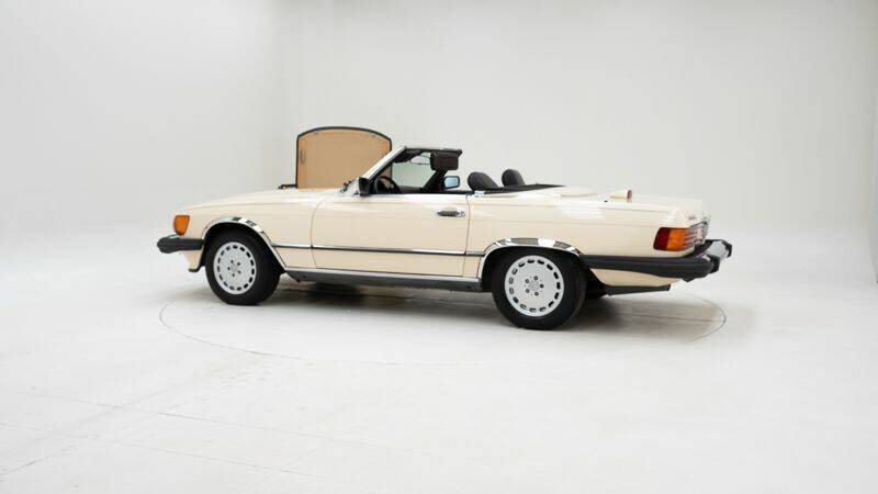 Imagen 3/15 de Mercedes-Benz 560 SL (1986)