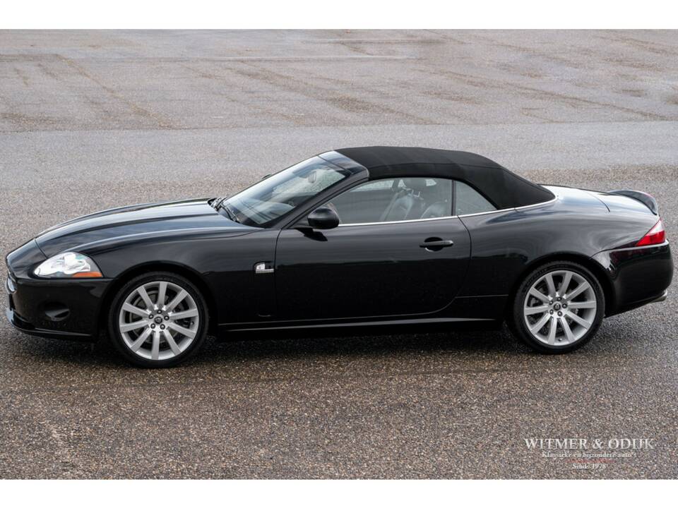 Immagine 1/34 di Jaguar XK 4.2 (2006)