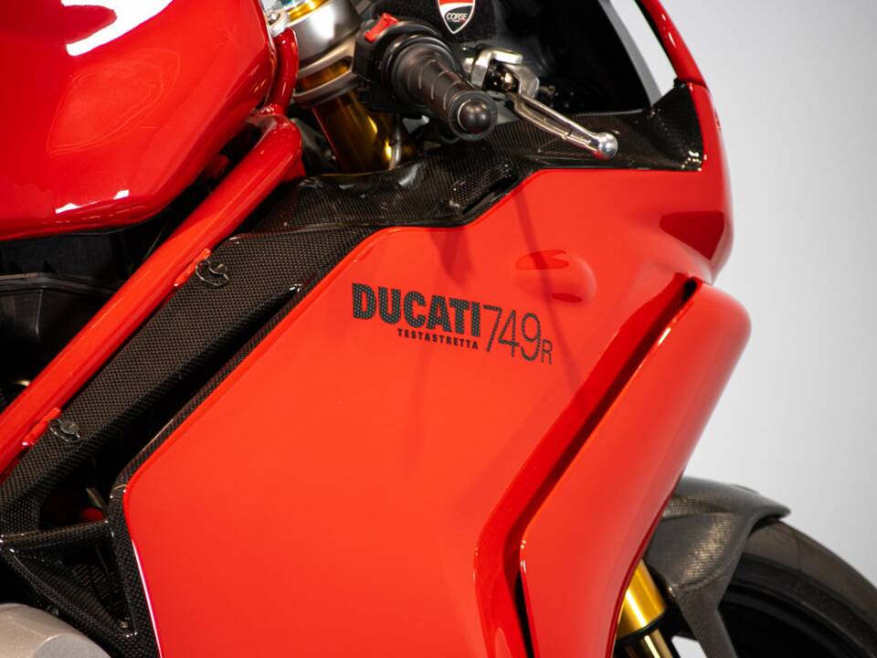 Image 8/50 of Ducati DUMMY (2004)