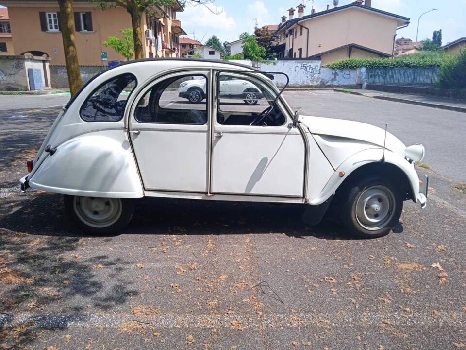 Image 10/13 of Citroën 2 CV 6 (1985)