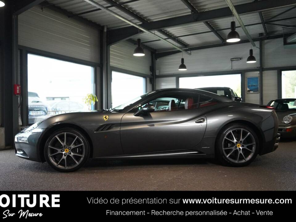 Imagen 6/39 de Ferrari California (2010)