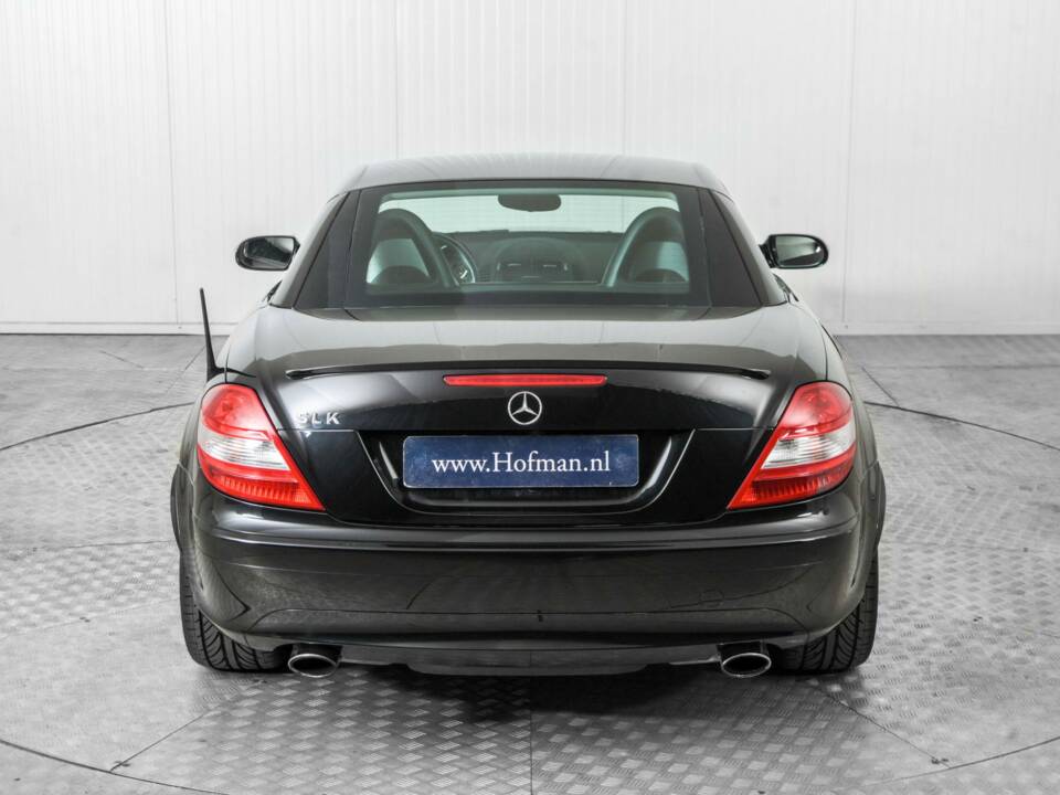Immagine 50/50 di Mercedes-Benz SLK 200 Kompressor (2004)