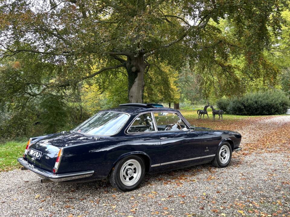 Image 18/28 of Gordon-Keeble GT (1965)