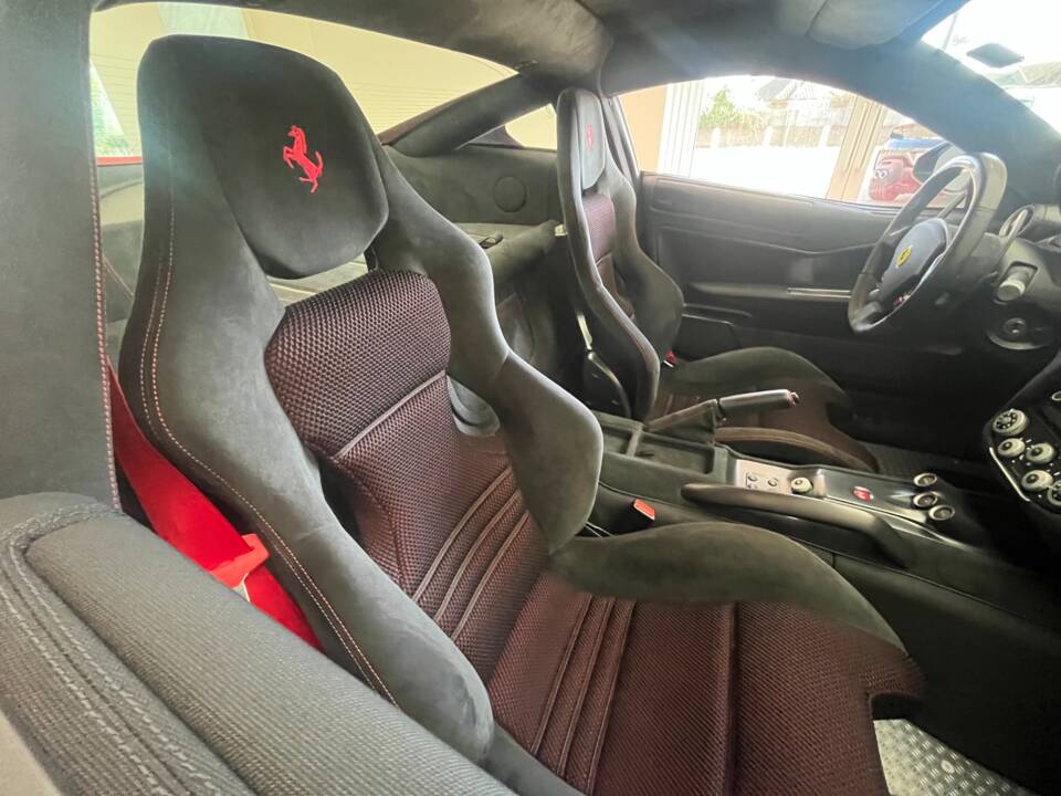 Image 2/4 de Ferrari 599 GTO (2011)