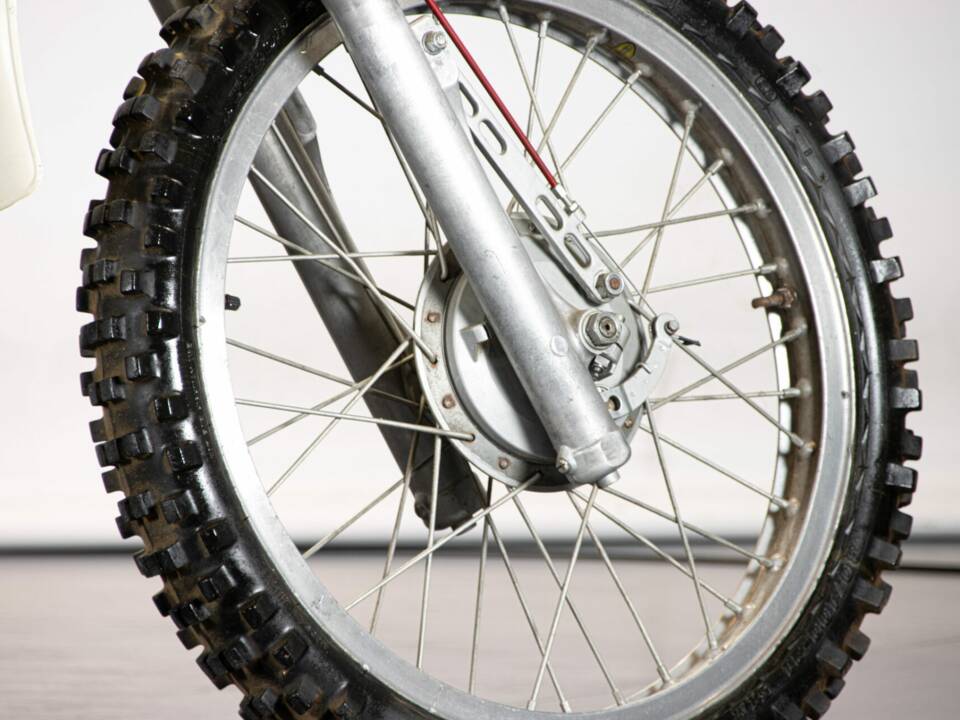 Image 20/30 de Beta CR 250 (1975)