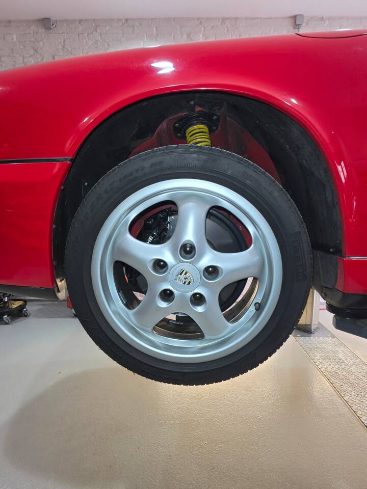 Bild 108/113 von Porsche 911 Carrera 2 (1991)