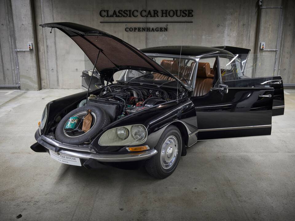 Image 4/98 de Citroën DS 21 Pallas (1971)