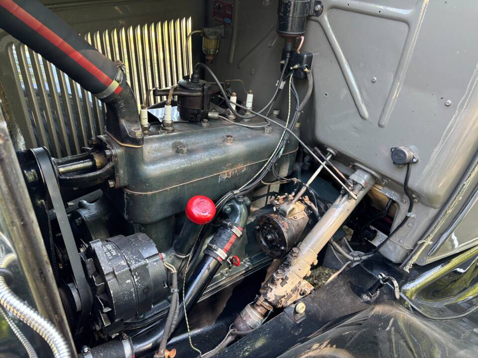 Image 19/28 of Ford Model A Tudor Sedan (1931)