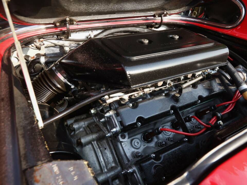 Image 19/50 of Ferrari Dino 246 GTS (1974)