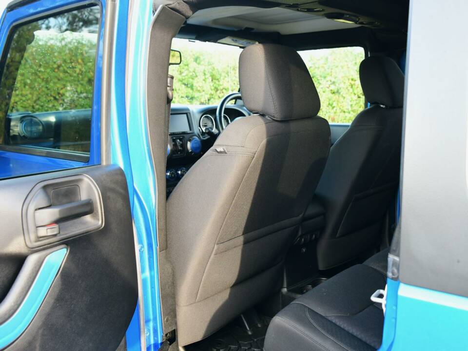 Bild 47/50 von Jeep Wrangler 3.8 &quot;75th Aniversary&quot; (2016)