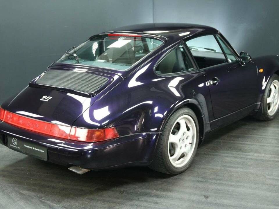 Immagine 2/50 di Porsche 911 Carrera 4 (1993)