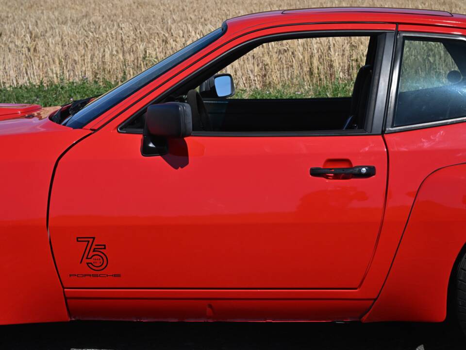 Image 25/50 of Porsche 924 Carrera GT (1986)