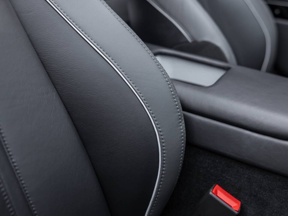 Bild 56/84 von Aston Martin V12 Vantage AMR Roadster (2018)