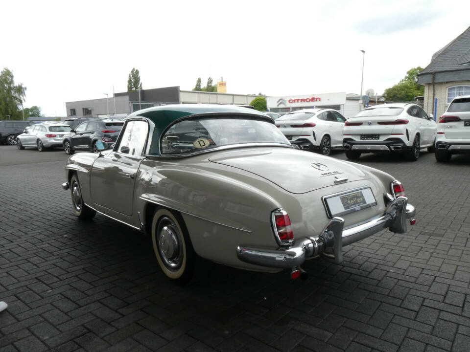 Afbeelding 6/29 van Mercedes-Benz 190 SL (1961)