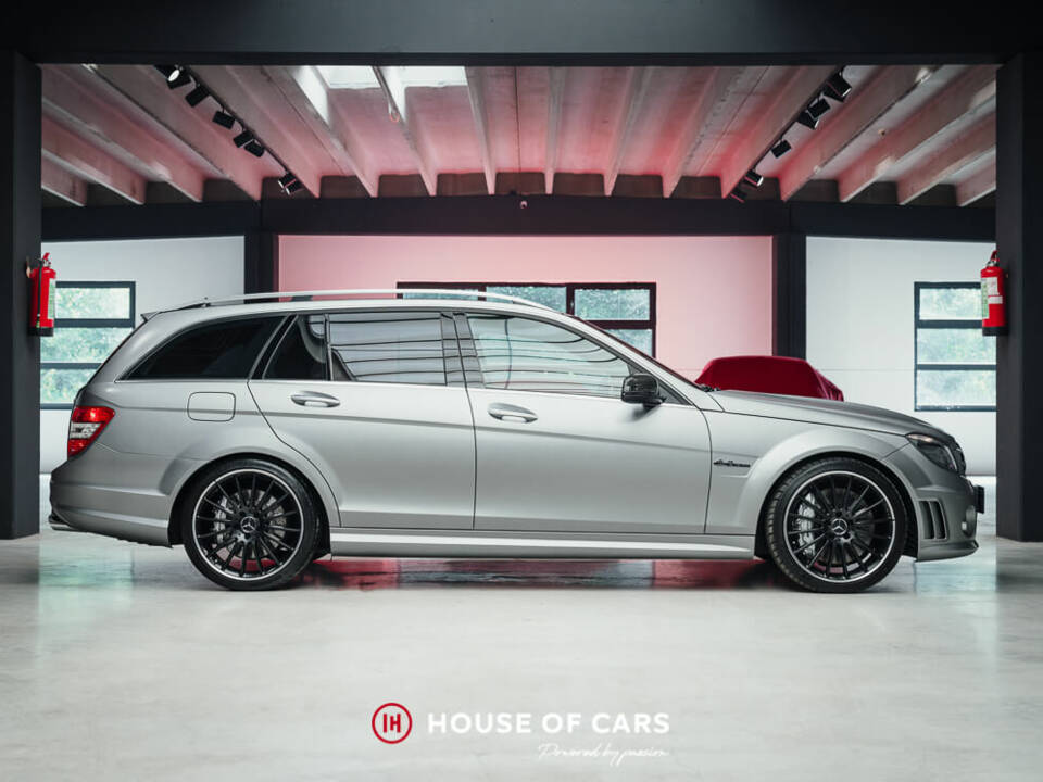 Bild 5/24 von Mercedes-Benz C 63 AMG T (2010)