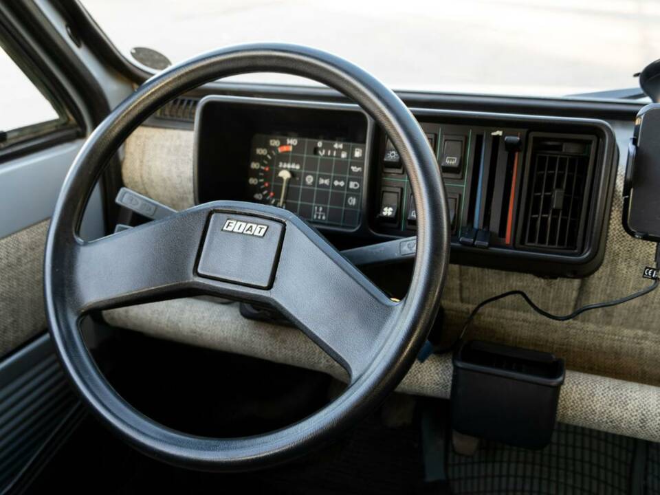 Image 15/23 of FIAT Panda (1985)
