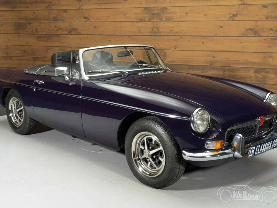 Image 15/19 of MG MGB (1973)
