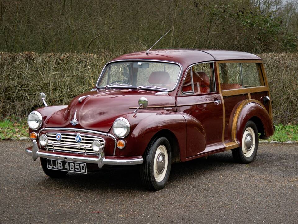 Image 1/43 of Morris Minor 1000 Traveller (1966)