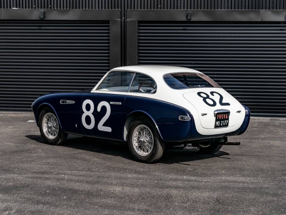 Image 30/61 of Ferrari 225 S (1952)