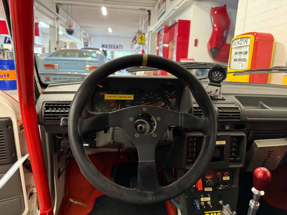 Image 7/18 of Peugeot 205 GTi 1.6 (1985)