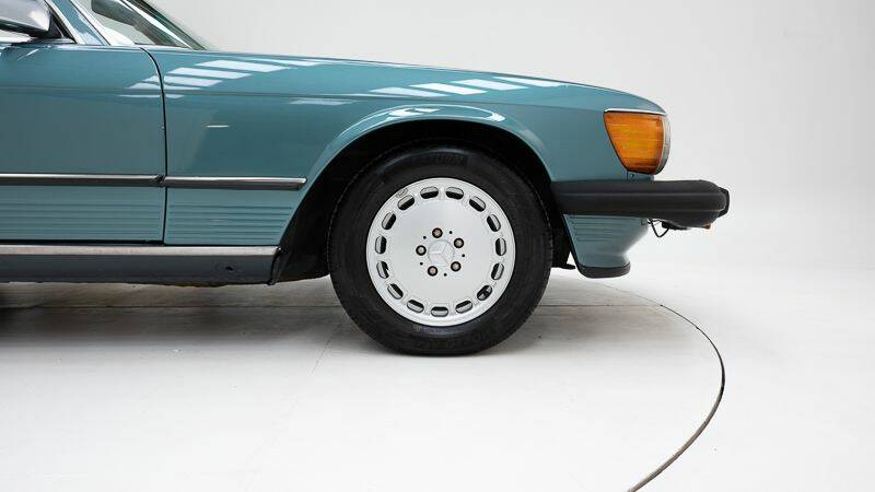 Image 10/15 of Mercedes-Benz 560 SL (1987)