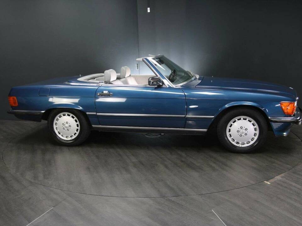 Image 7/30 of Mercedes-Benz 300 SL (1986)