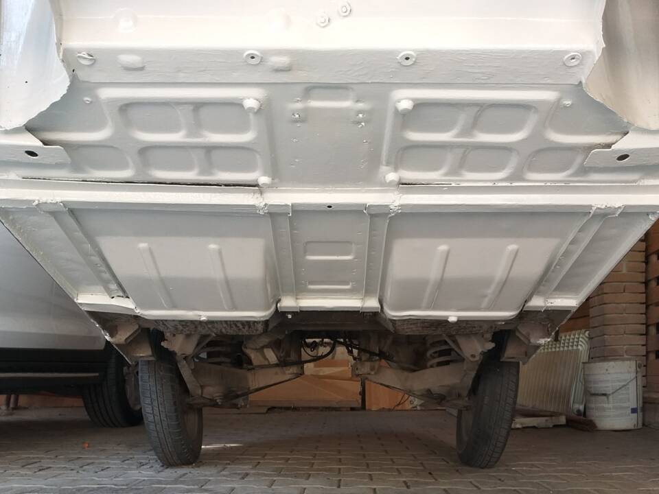 Bild 32/54 von FIAT 500 L (1969)