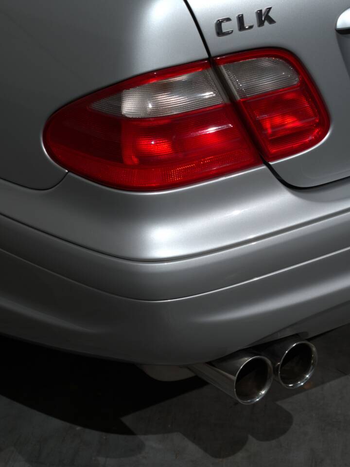 Image 12/28 of Mercedes-Benz CLK 200 Kompressor (2001)