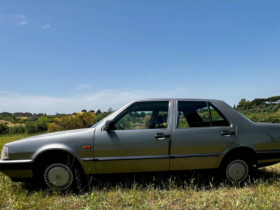 Afbeelding 30/81 van Lancia Thema I.E. (1986)