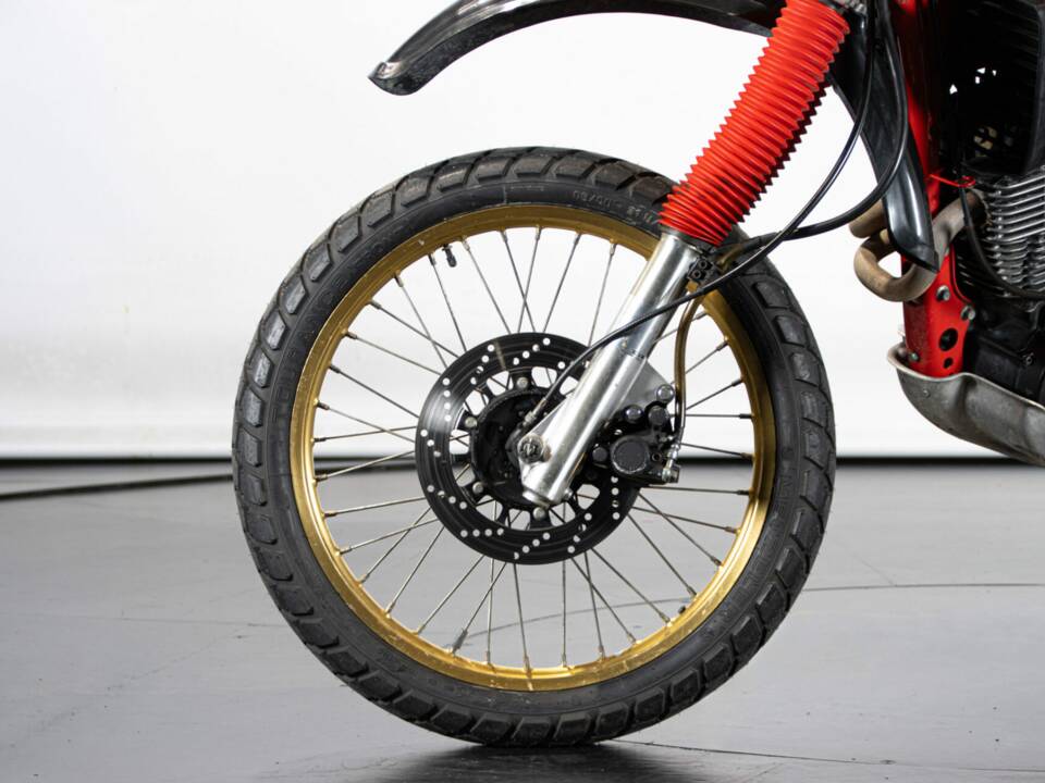 Immagine 31/50 di Yamaha DUMMY (1985)