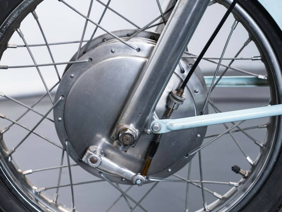 Image 22/50 of Bianchi 125 (1958)