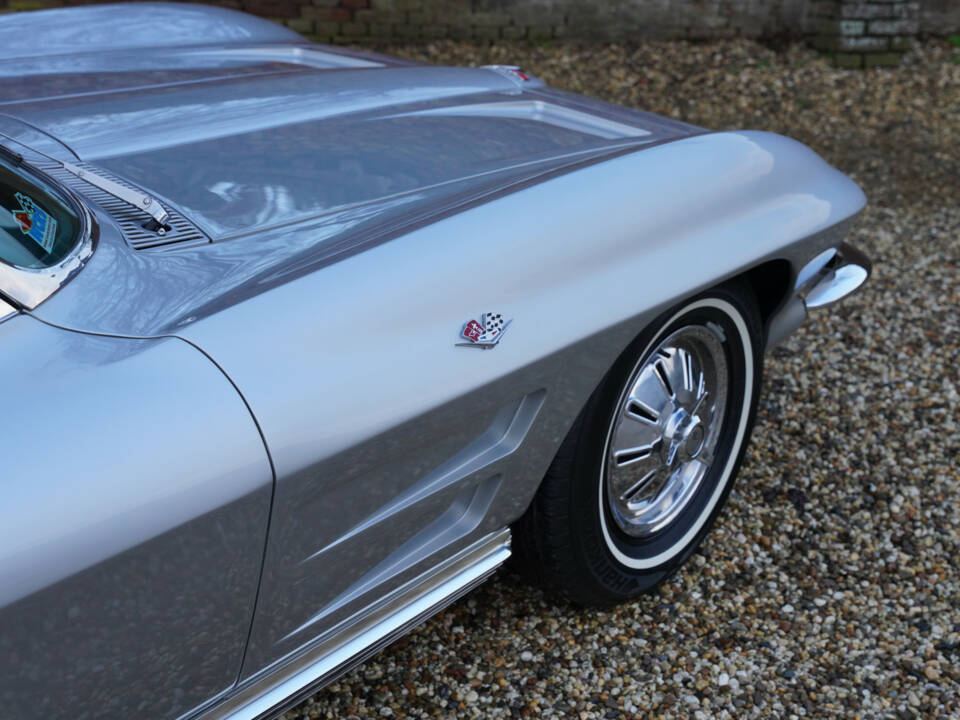 Afbeelding 35/50 van Chevrolet Corvette Sting Ray Convertible (1964)