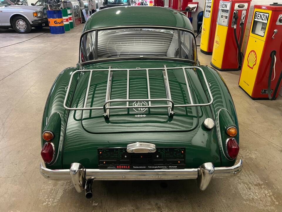 Imagen 15/17 de MG MGA 1500 (1958)