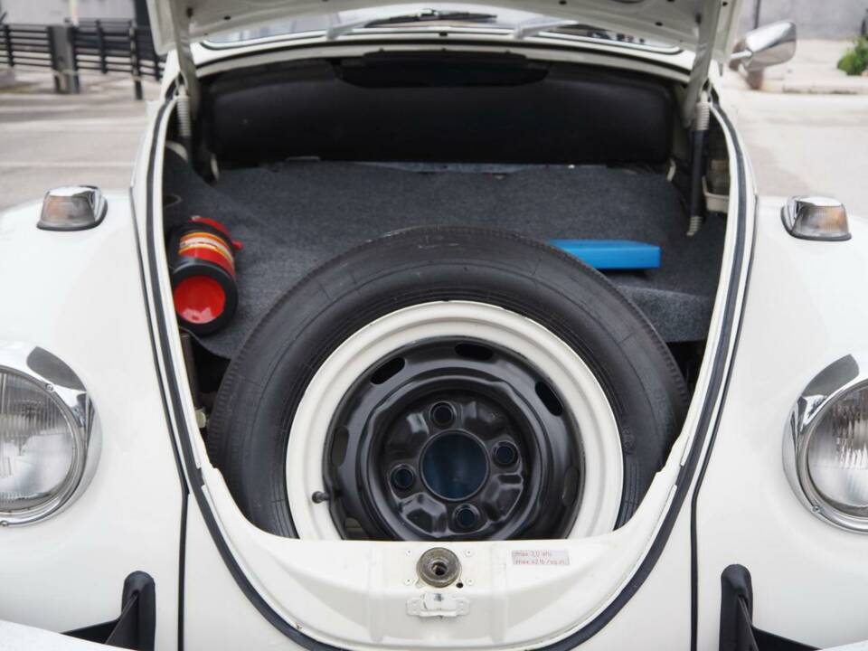 Immagine 25/50 di Volkswagen Escarabajo 1200 (1968)