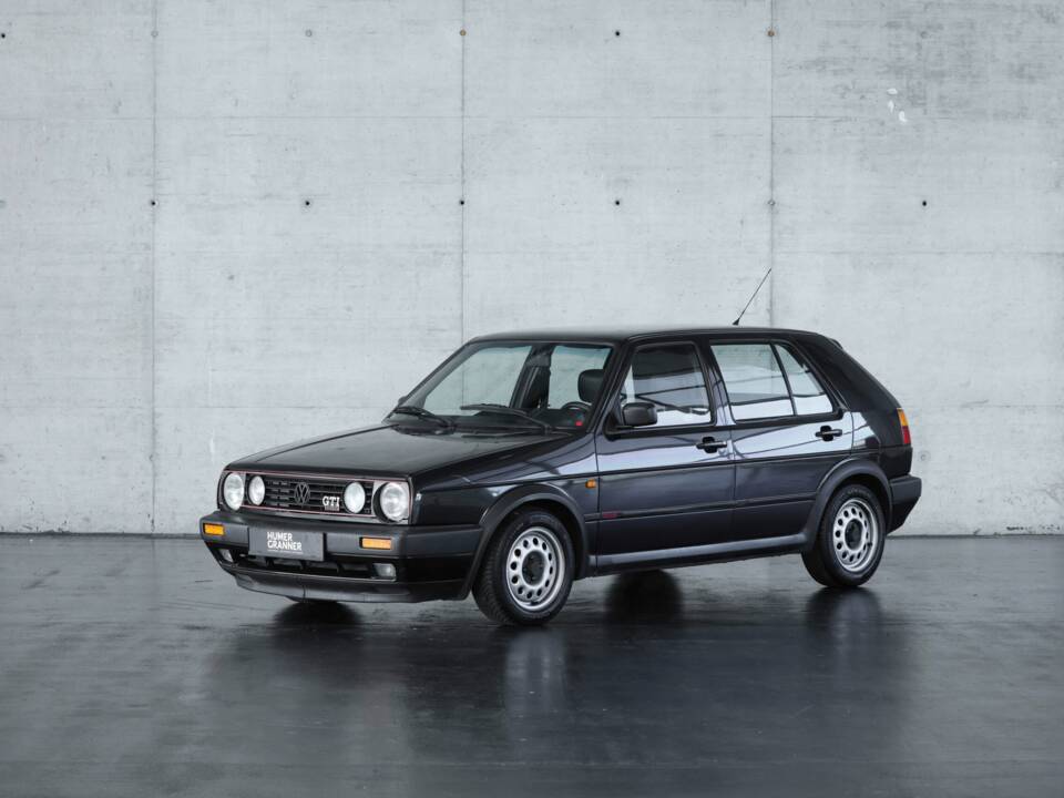 Image 1/39 of Volkswagen Golf Mk II GTi 16V 1.8 (1991)
