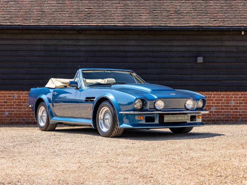 Afbeelding 2/40 van Aston Martin V8 Vantage Volante X-Pack (1989)