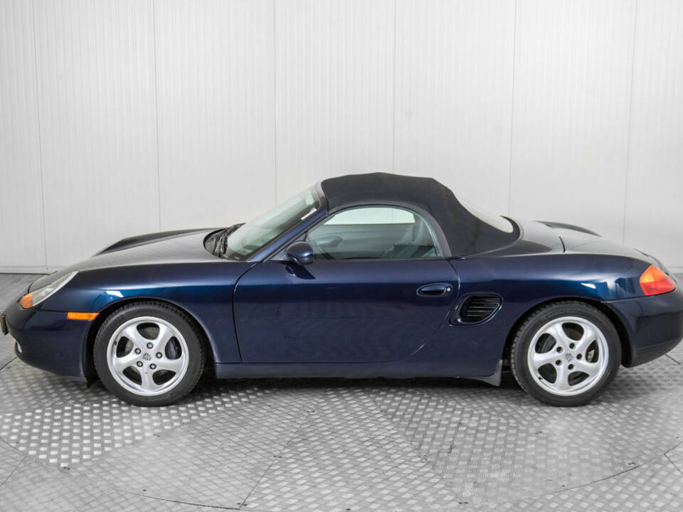 Image 40/46 de Porsche Boxster (1999)