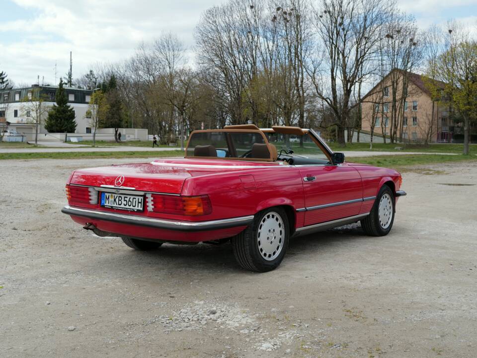 Image 4/27 de Mercedes-Benz 560 SL (1988)