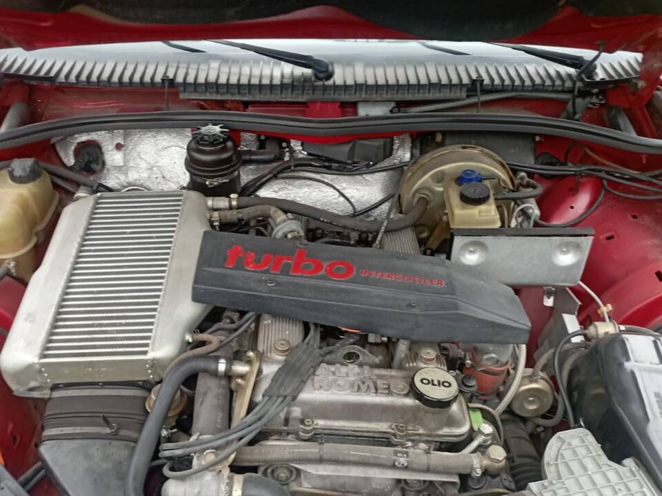 Image 45/51 of Alfa Romeo 75 1.8 Turbo (1991)