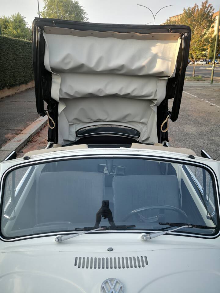 Bild 145/160 von Volkswagen Käfer 1300 (1971)