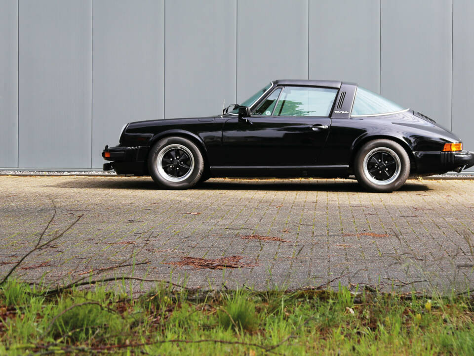 Bild 31/67 von Porsche 911 2.7 S (1977)